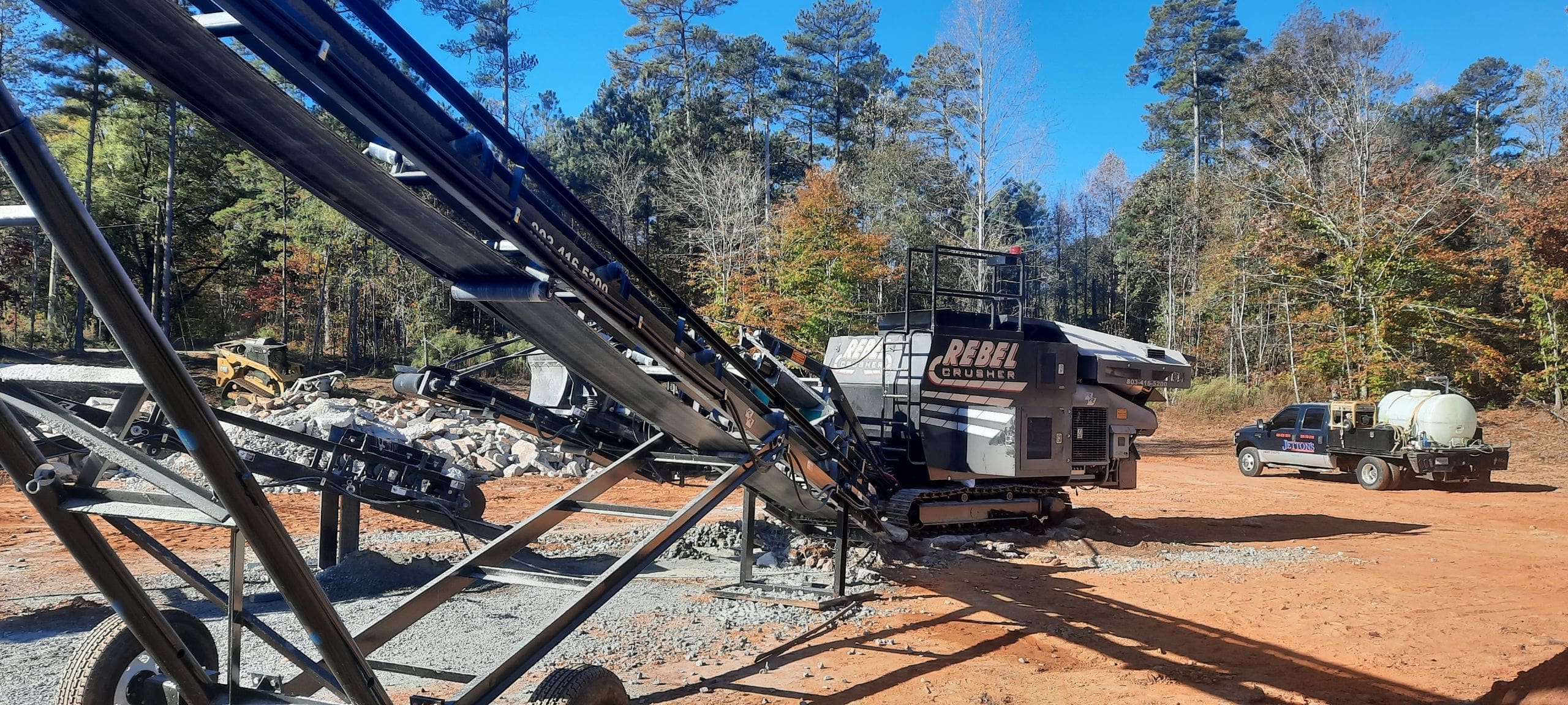 Read more about the article How to Crush Concrete: A Guide to Efficient Concrete Crushing